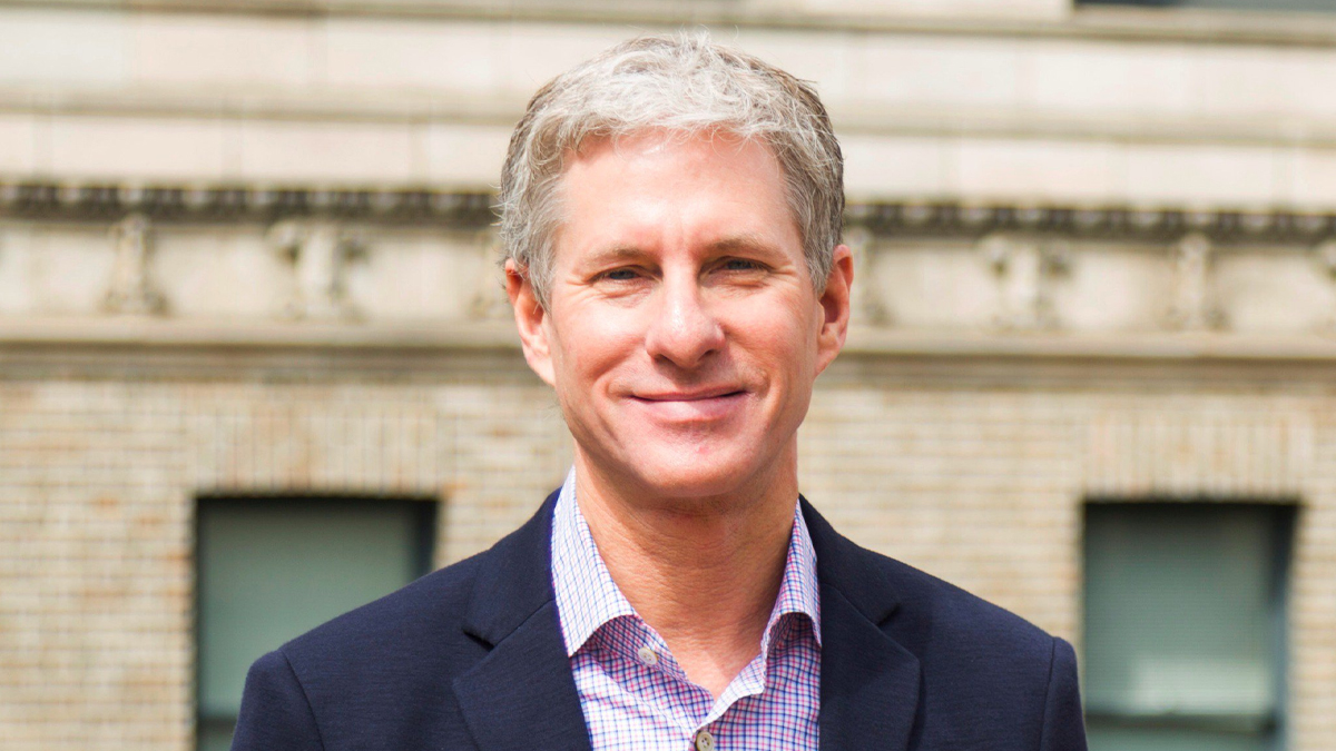 捐 1 千万美元 XRP 挺贺锦丽！瑞波创办人 Chris Larsen 遭网酸：顺便砸盘吗？