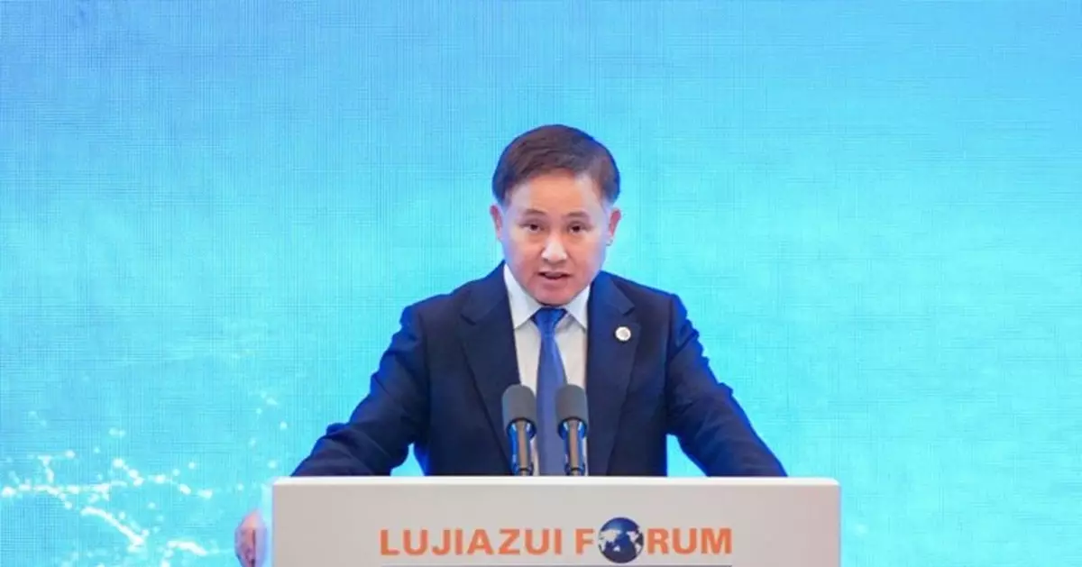 中国央行行长潘功胜：数位人民币国际运营中心落户上海，推动跨境支付革新
